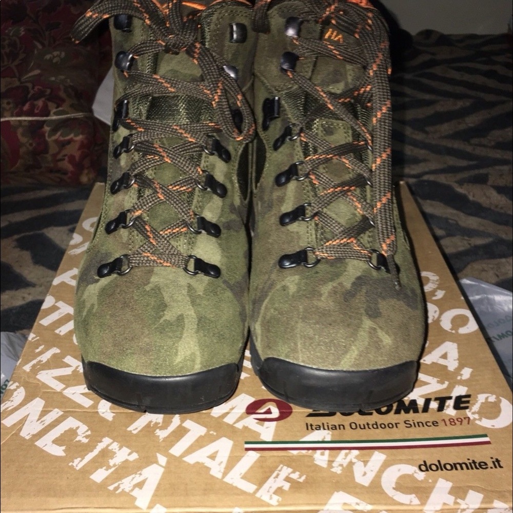 CAMO DOLOMITE ANKLE SNEAKER BOOTS.